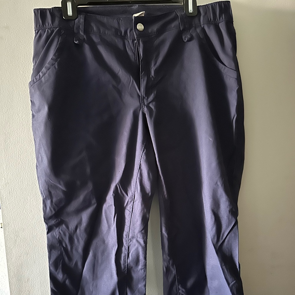 Duluth trading nylon/spandex capri